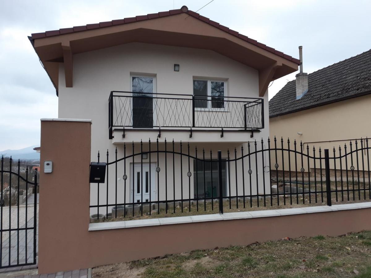 Apartament Vilka Čachtice Zewnętrze zdjęcie